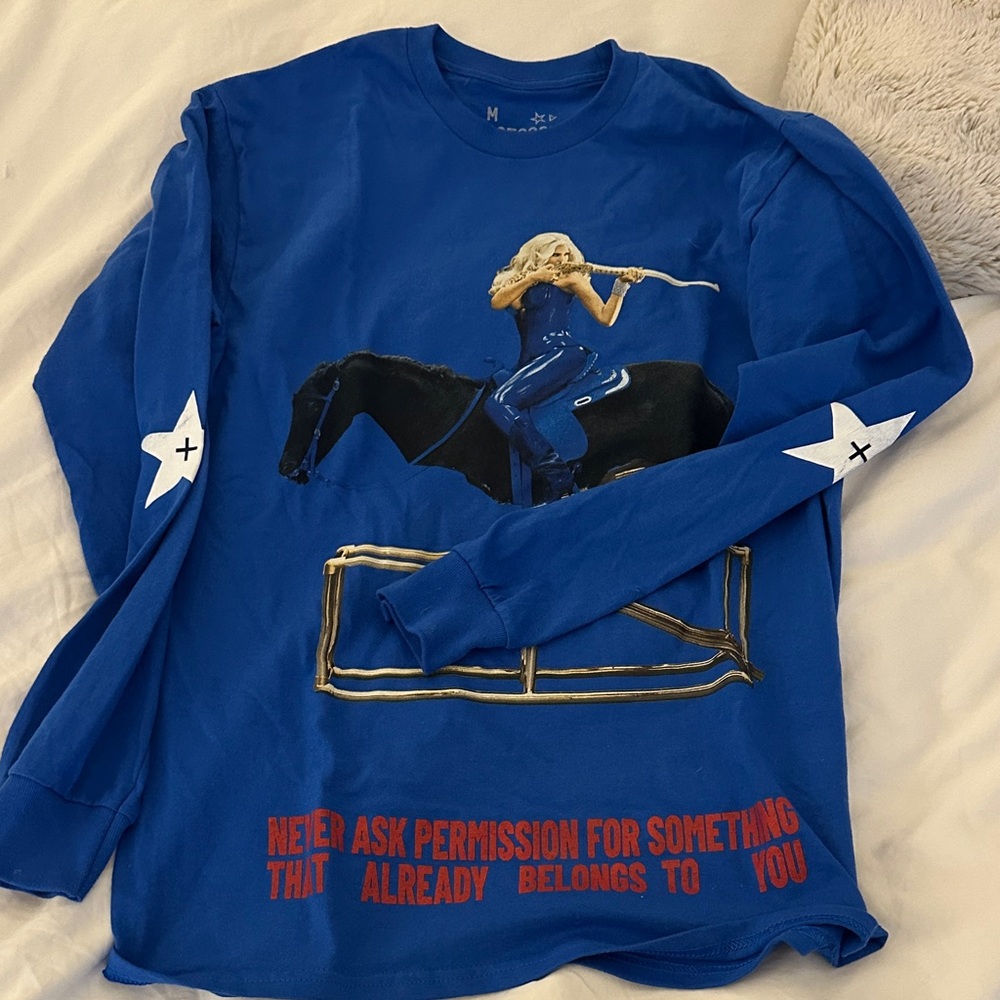 Beyoncé Cowboy Carter Tour - royal Blue Graphic Long Sleeve